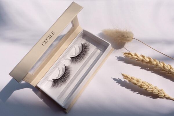 Lashes Cecile